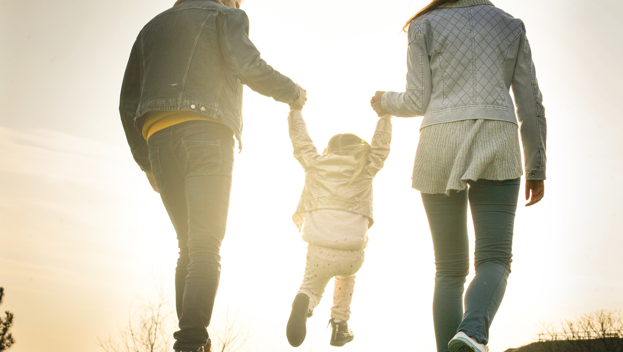 Holding hands - Human behavior